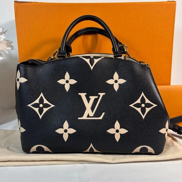 Louis Vuitton Bicolor Petite Palais Sold - Picture 2 of 16